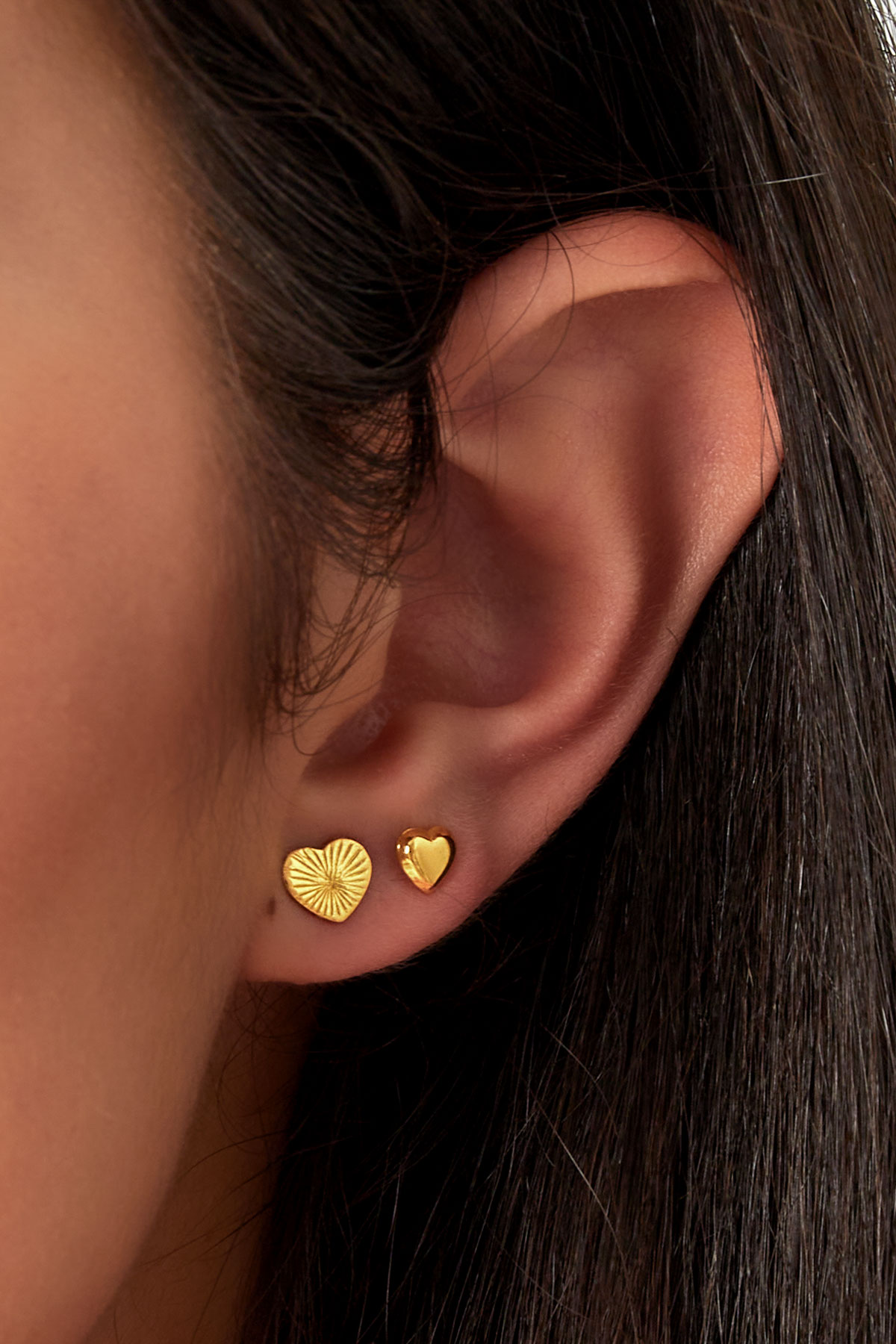 Boucles d'oreilles clous coeur relief - argent 925 Image3